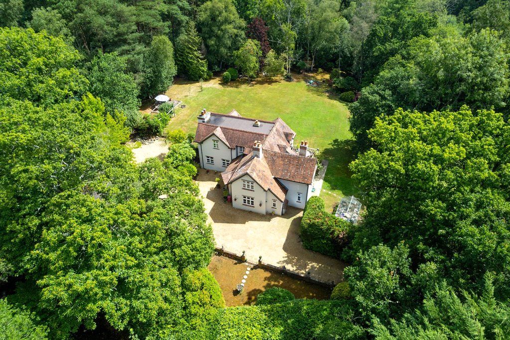 Property photo 1 of 20 Upper Lodge
