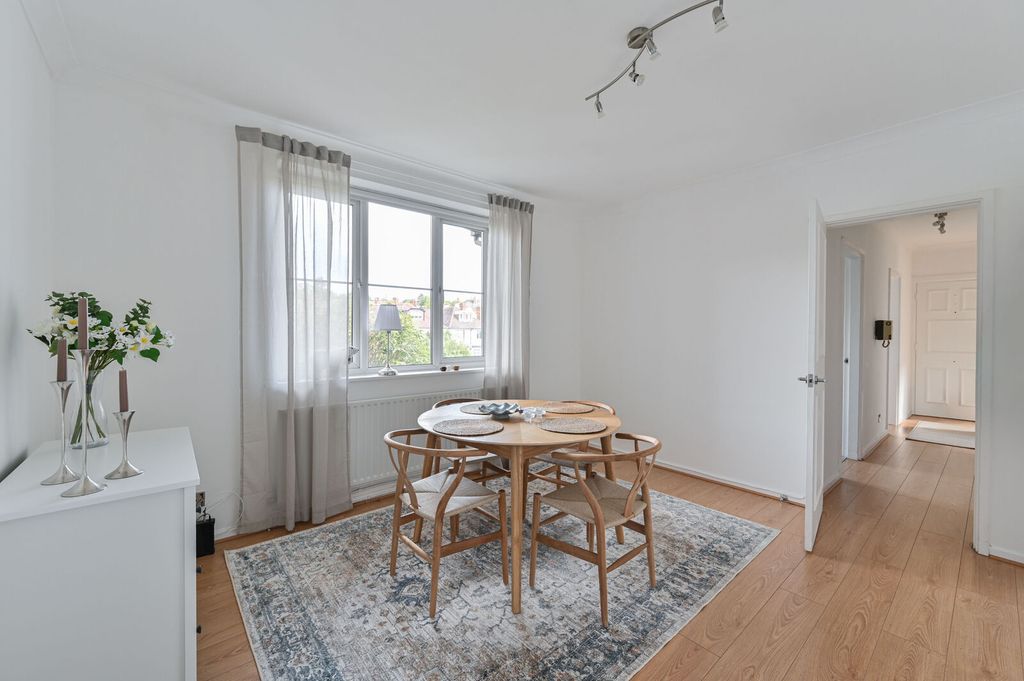 Property photo 1 of 26