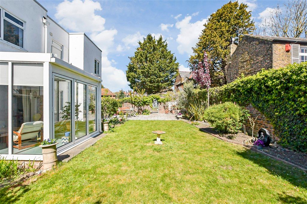 Property photo 1 of 20 Rear Garden