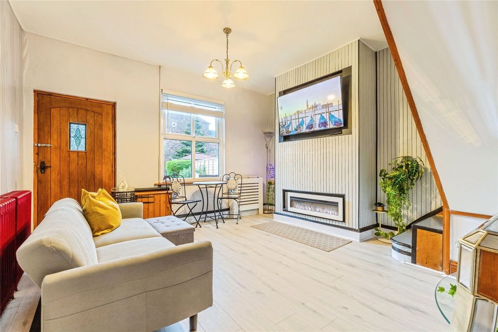 Property photo 3 of 26 Picture No. 16