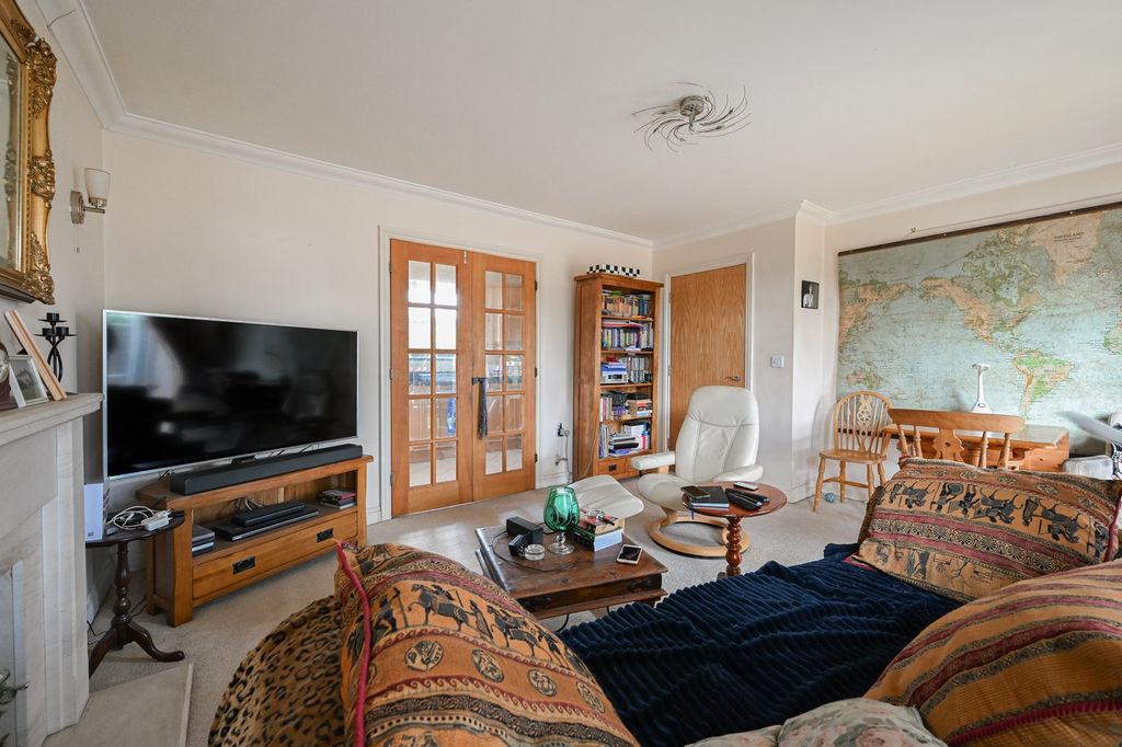 Additional image 4 of 2 bed flat for saleOld Forge Close, Ringwood BH24