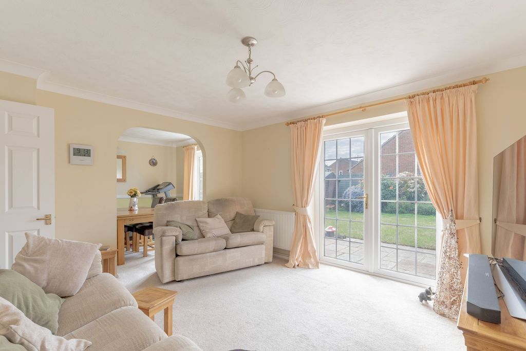 Property photo 2 of 17