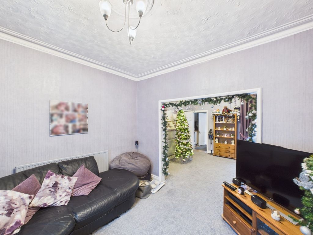 Property photo 2 of 18 4737243