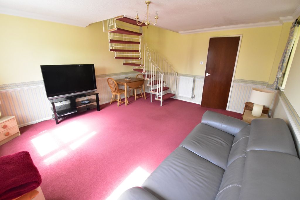 Property photo 3 of 14 2291413