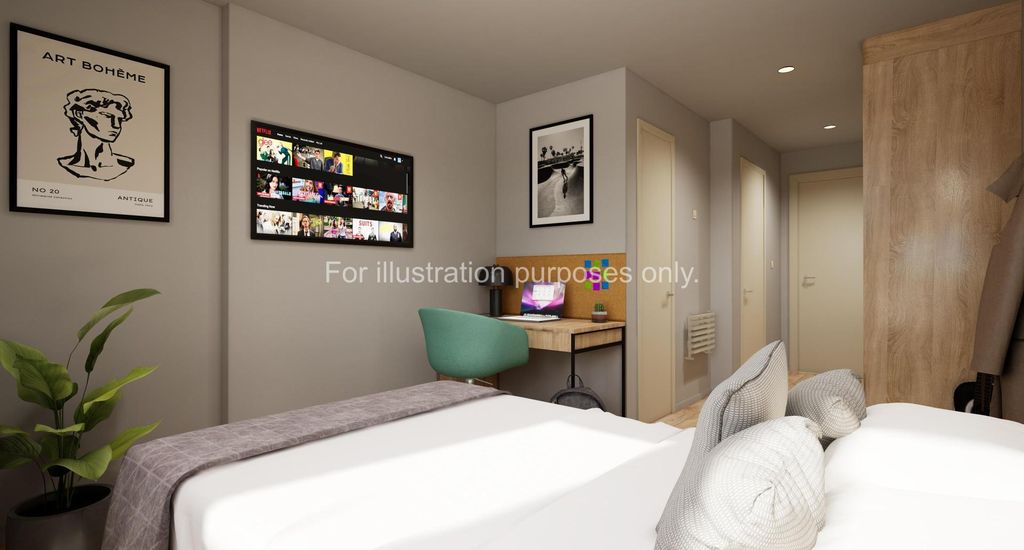 Property photo 2 of 16