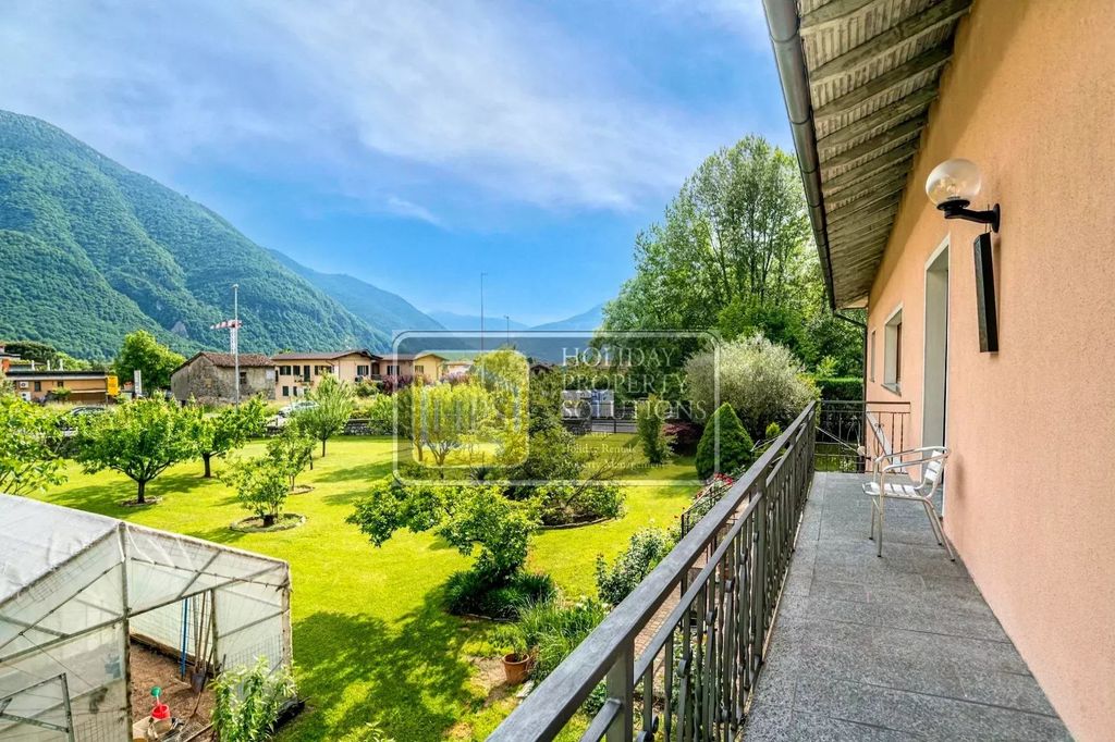 Property photo 2 of 28