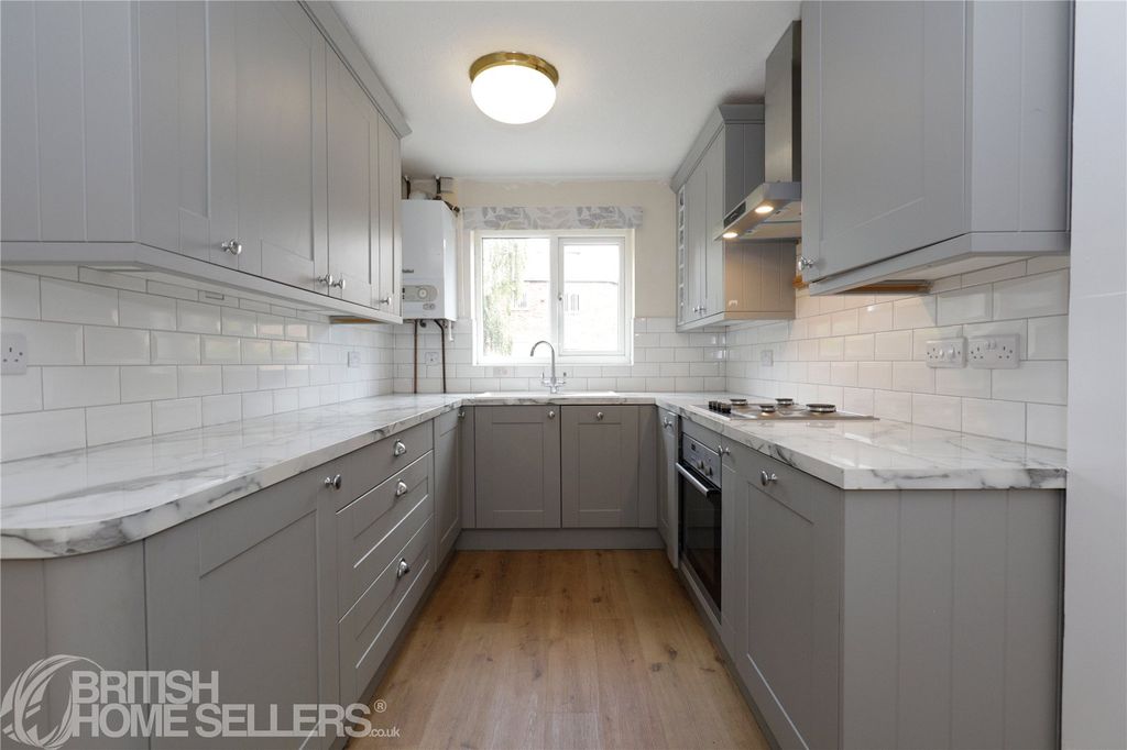 Property photo 2 of 17 Picture No. 09