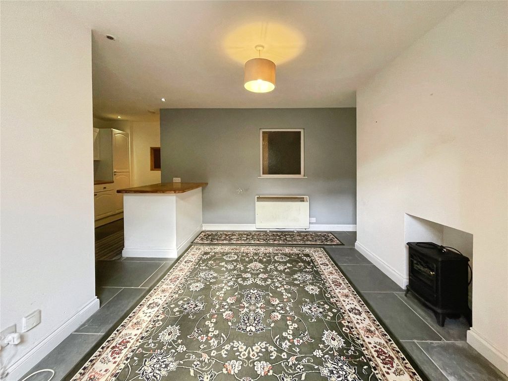 Property photo 3 of 23 Picture No. 07