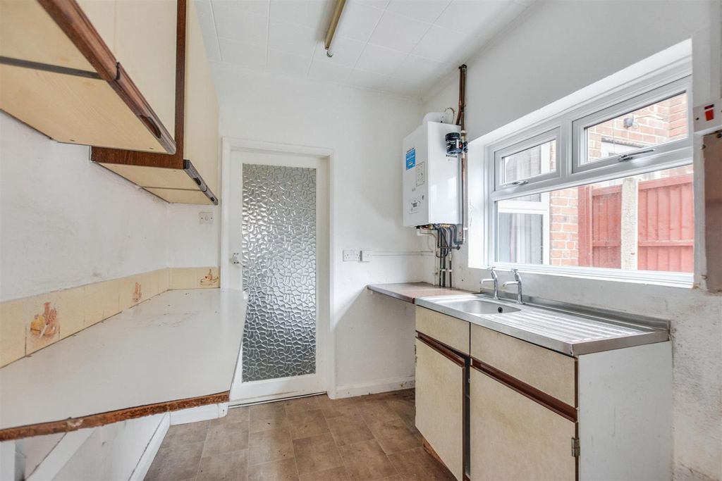 Property photo 2 of 18 Kitchen_1.Jpeg