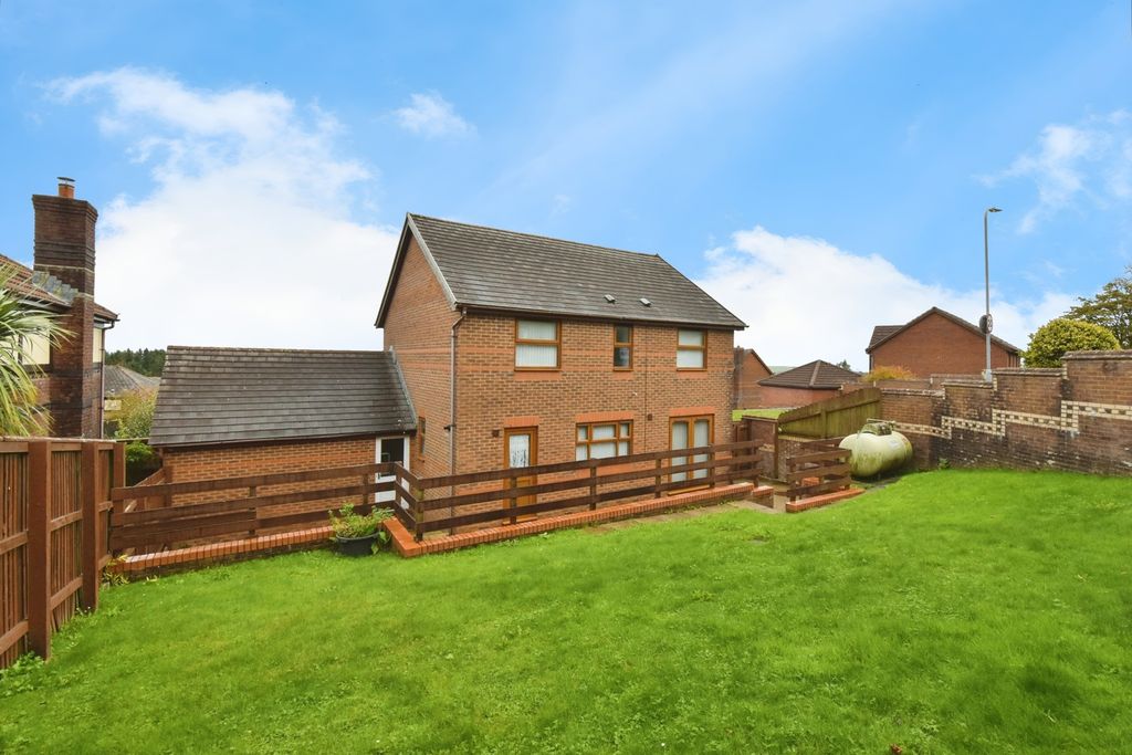 Property photo 2 of 30 Photo