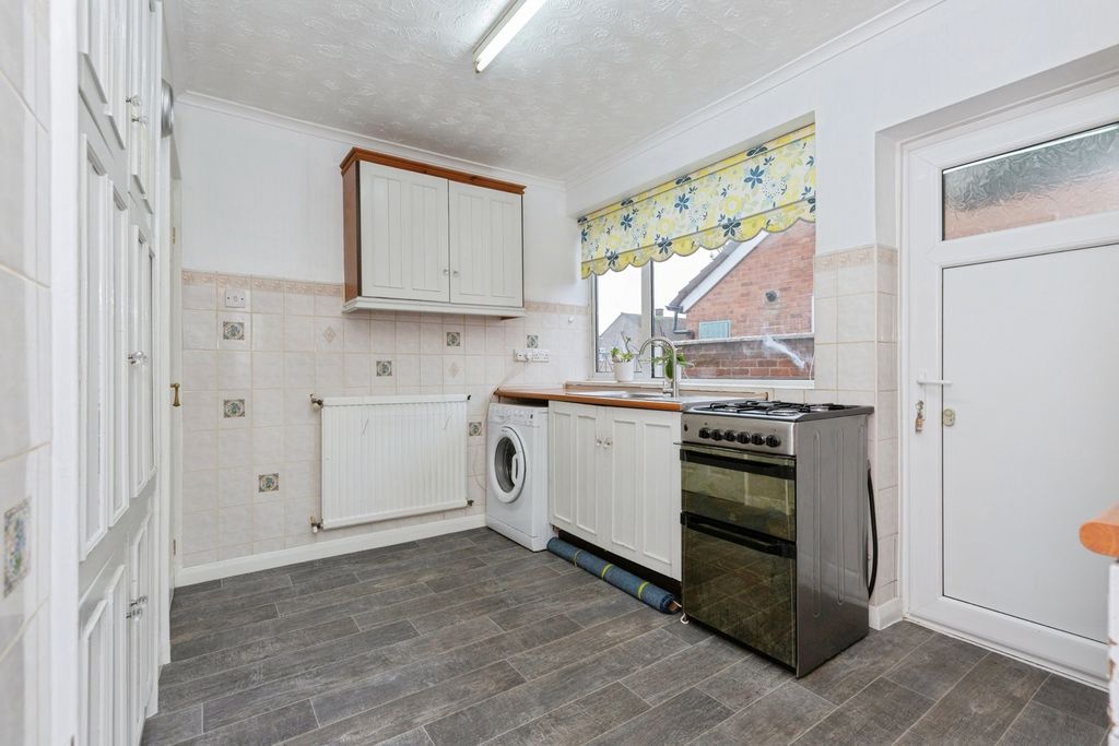 Property photo 2 of 15 Pbox-Img.Jpg