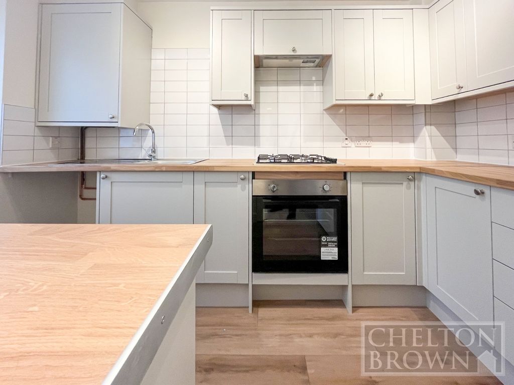 Property photo 2 of 29 Picture No. 14