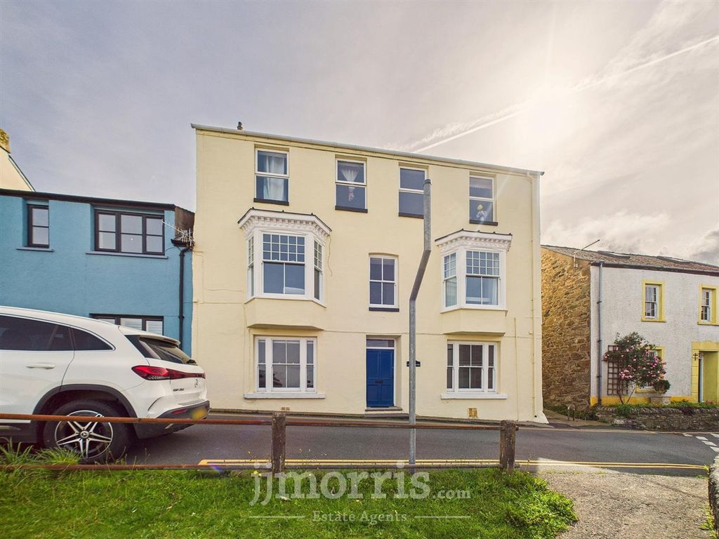 Property photo 3 of 26 Cam02122G0-Pr0377-Still022.Jpg