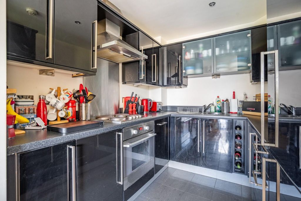 Property photo 3 of 15 Rh-2.Jpg