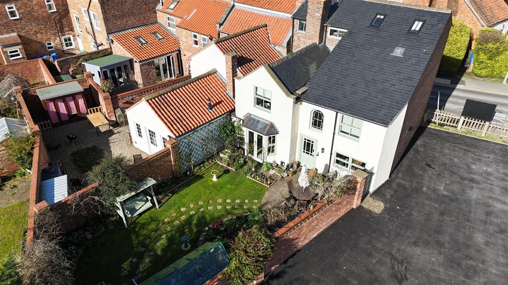 Property photo 2 of 30 Dji_20260310104107_0158_D.Jpg