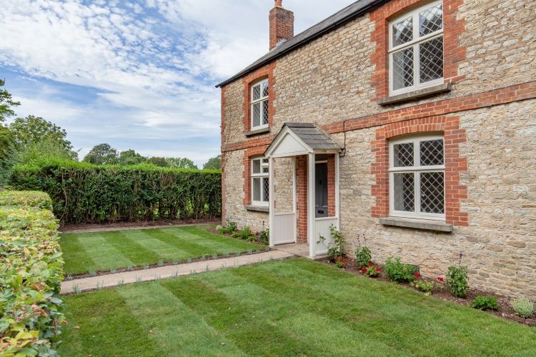 Property photo 2 of 9 106606