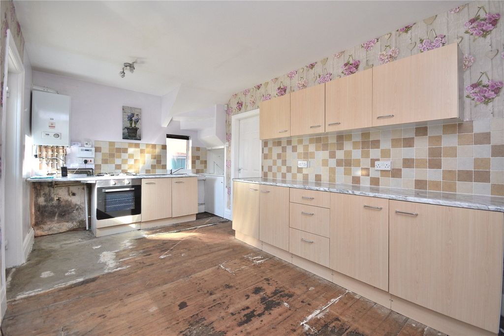 Property photo 3 of 15 Picture No. 11