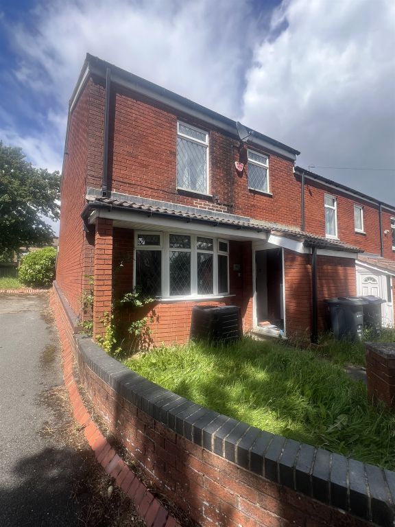 Property photo 1 of 3