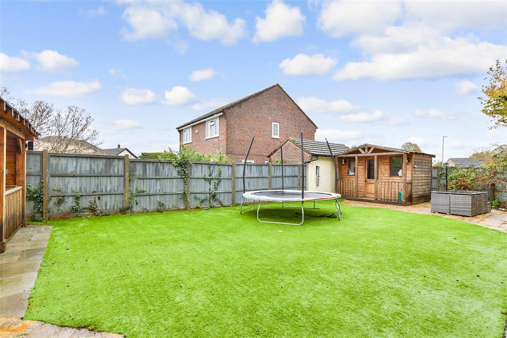 Property photo 2 of 18 Rear Garden