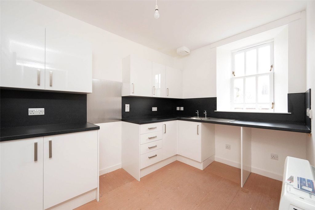 Property photo 3 of 35 Peterhead