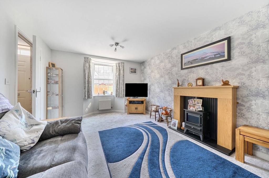 Property photo 3 of 20 1487661-8-6A50Dcf...