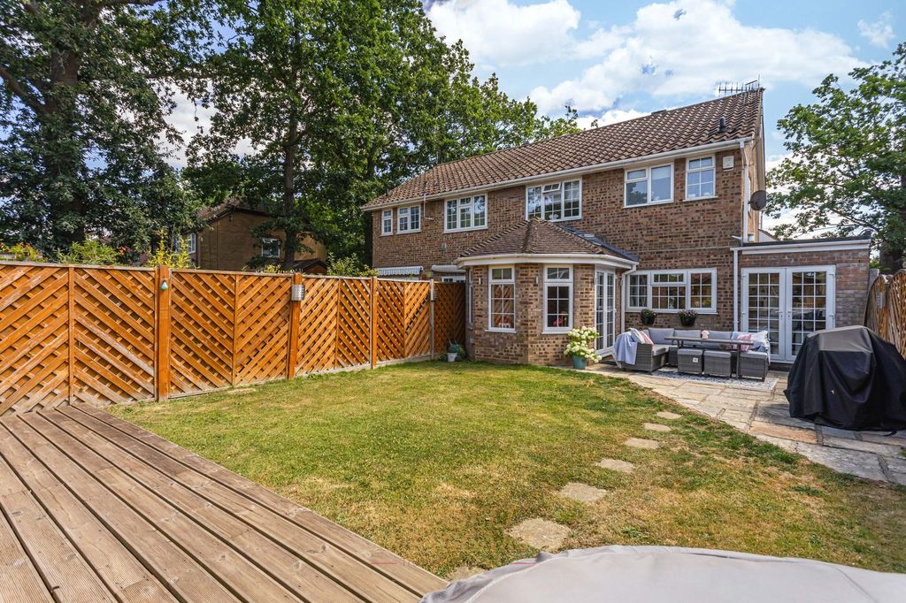 Property photo 1 of 24