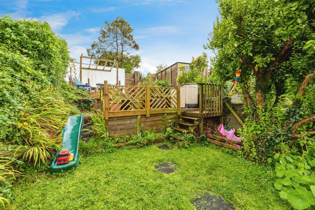 Property photo 3 of 21