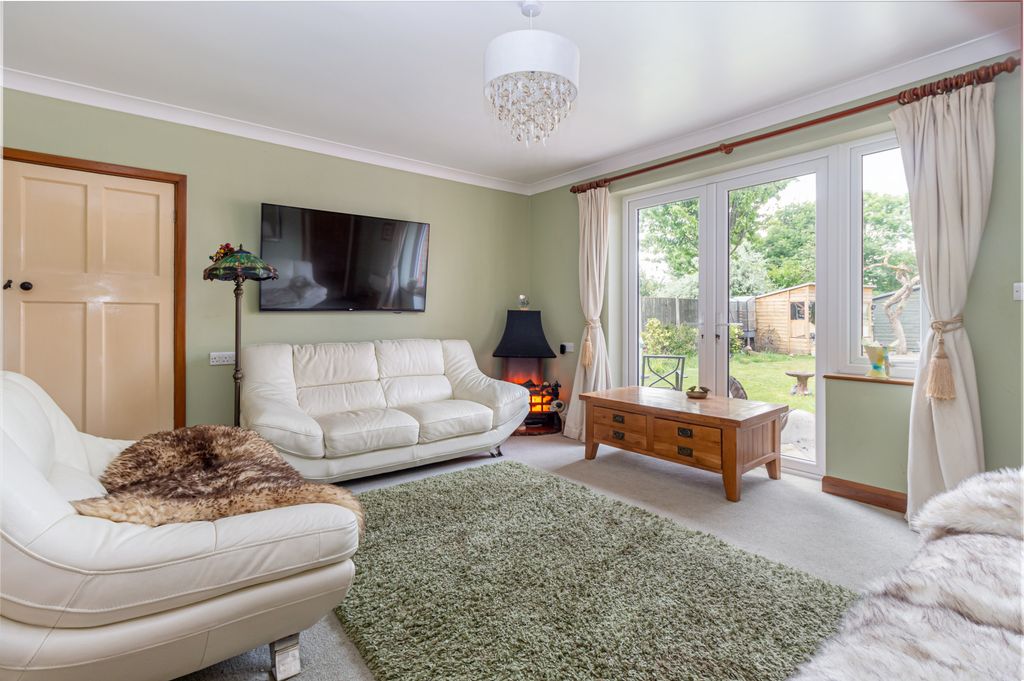 Property photo 2 of 16 Picture No. 19