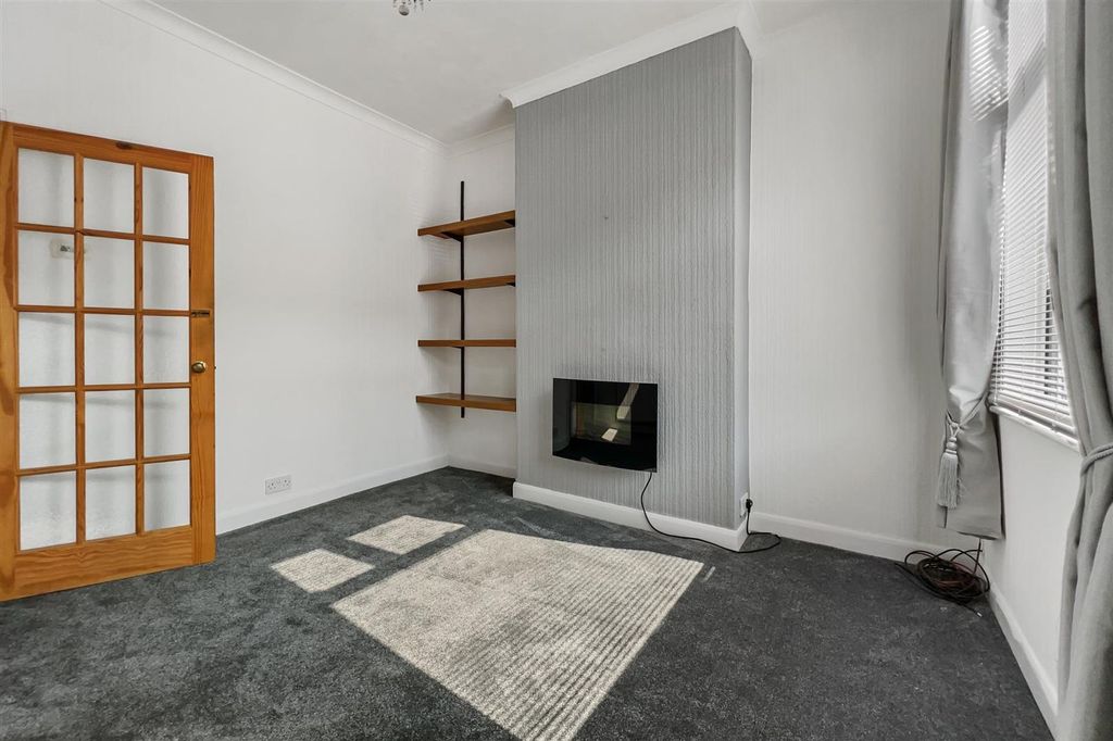 Property photo 3 of 11 225D1Cdc-26A9-4C5D-9Aad-Fe09EE575B99.Jpg