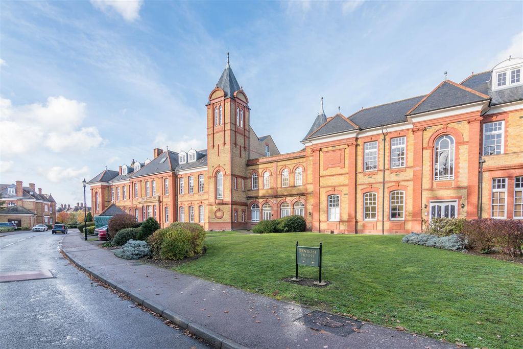 Property photo 1 of 21 Front