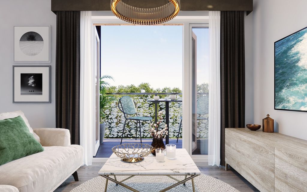 Property photo 3 of 6 French Doors Onto Private Outdoor Space