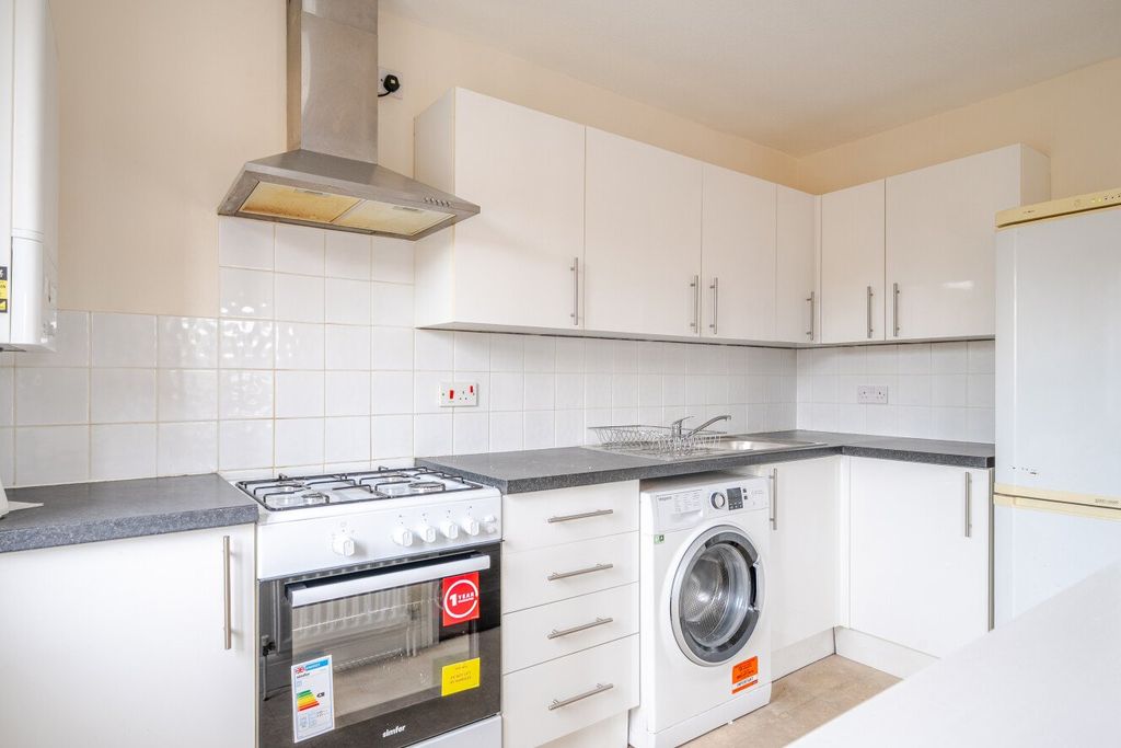 Property photo 3 of 12 Picture No. 10