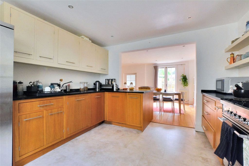 Property photo 3 of 16 Picture No. 27