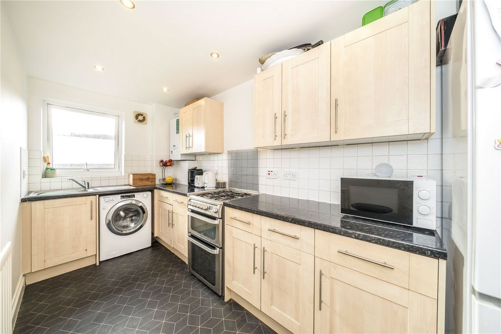 Property photo 3 of 7 Picture No. 09