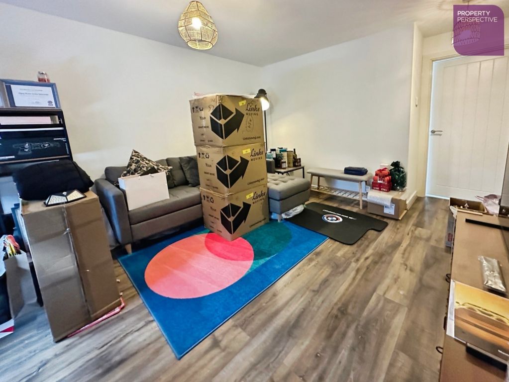Property photo 2 of 12 Pbox-Img.Jpg