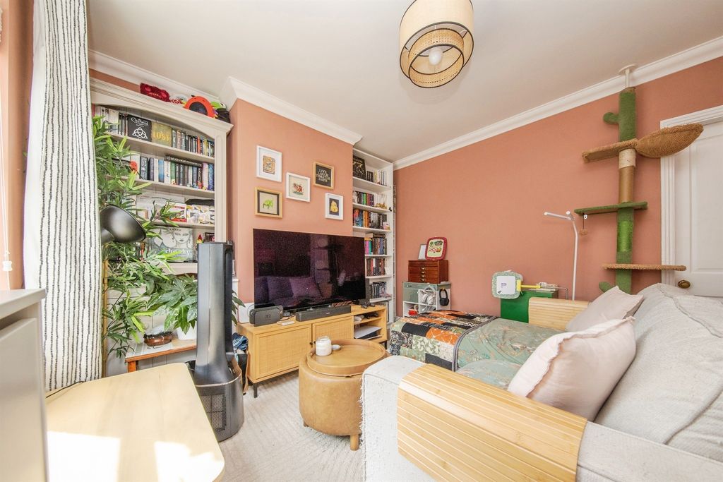 Property photo 2 of 14