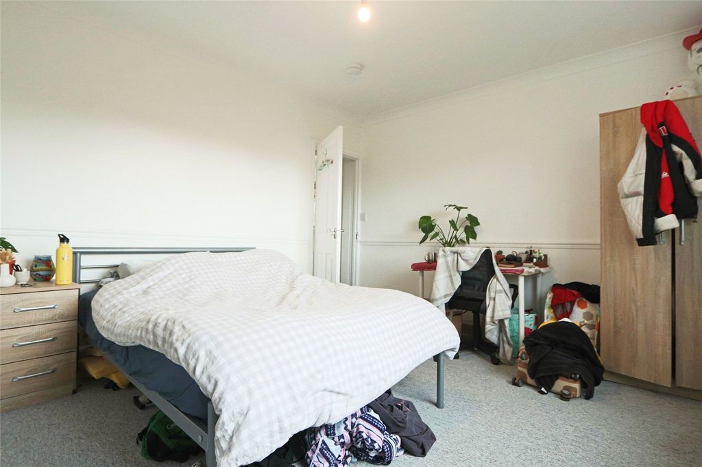 Property photo 3 of 9 Picture No. 04
