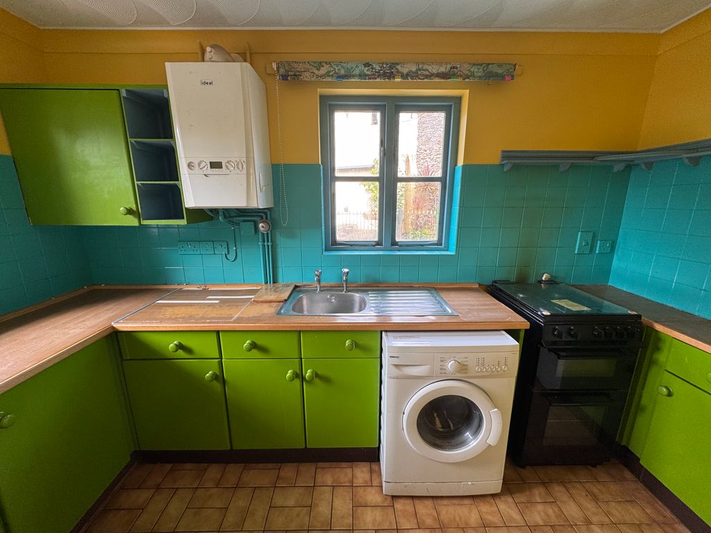 Property photo 3 of 16