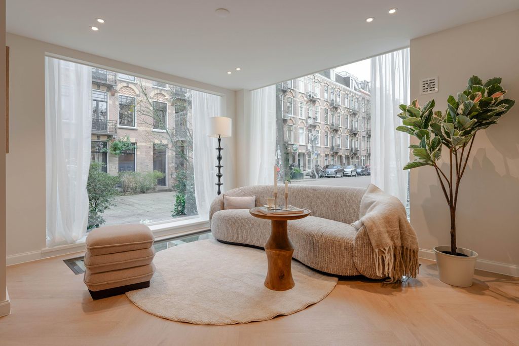 Property photo 2 of 57