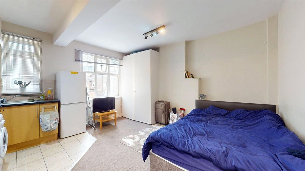 Property photo 1 of 11 Picture No. 02