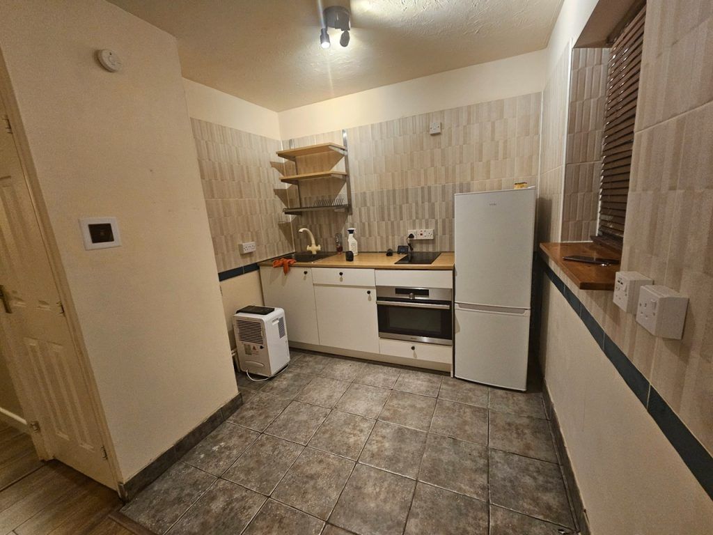 Property photo 3 of 6