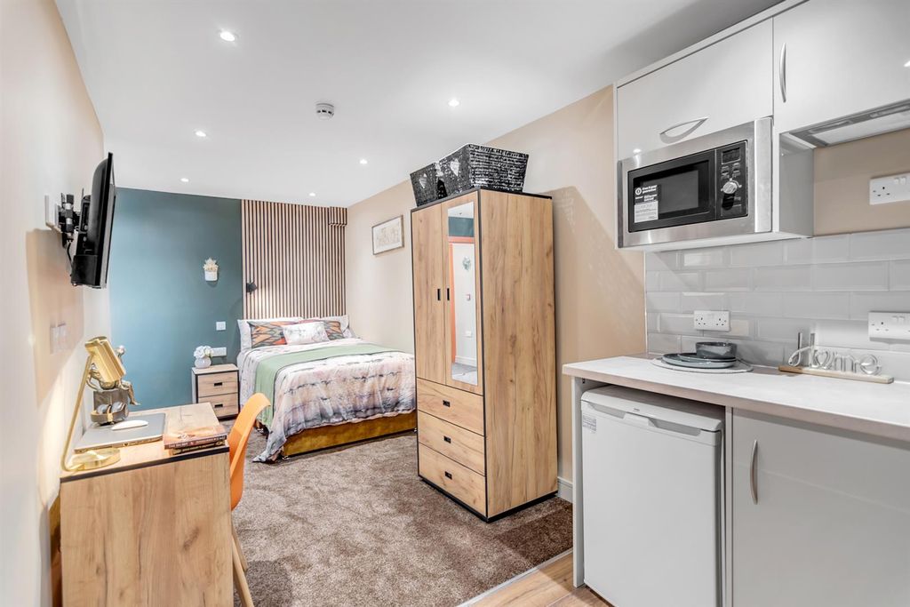 Property photo 1 of 22 125 St George_S Rd, Coventry CV1 2Dh (210).Jpg