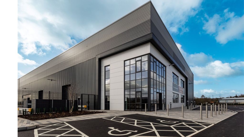 Property photo 1 of 3