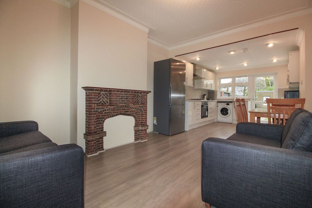 Property photo 2 of 29 Gallery