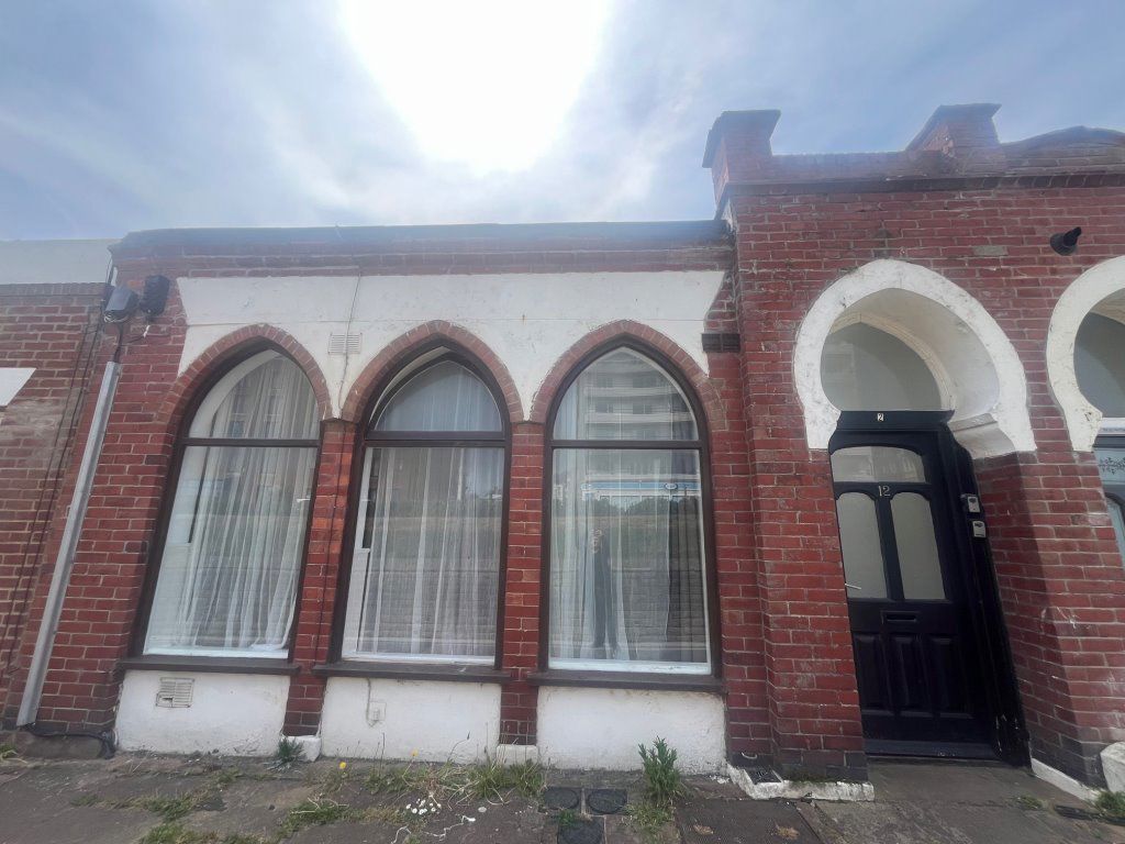 Property photo 1 of 6