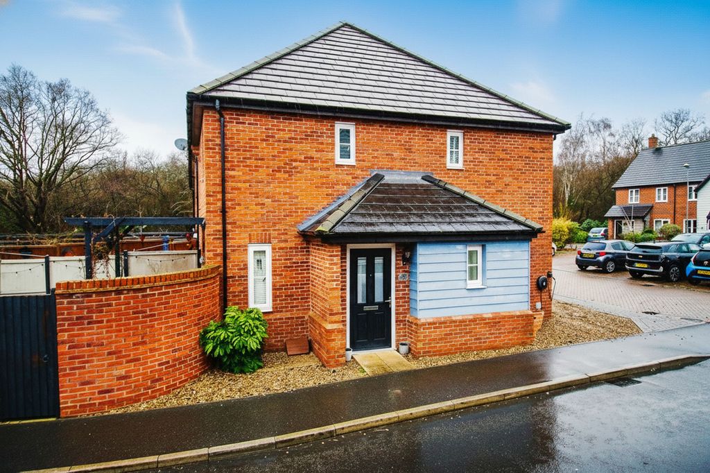 Property photo 1 of 21