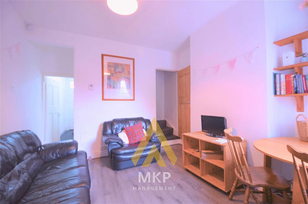 Property photo 3 of 12 3.Png