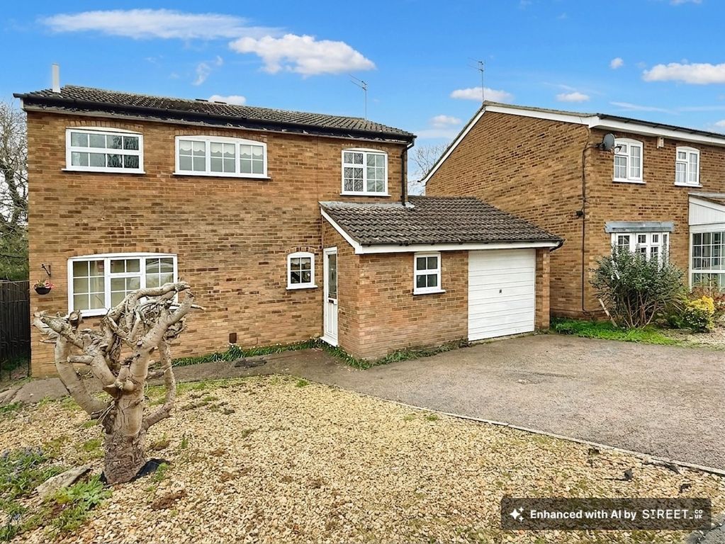 Property photo 1 of 32