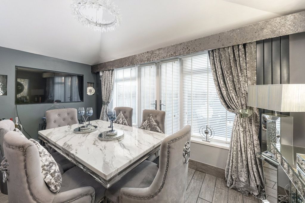 Property photo 3 of 12 Picture No. 09