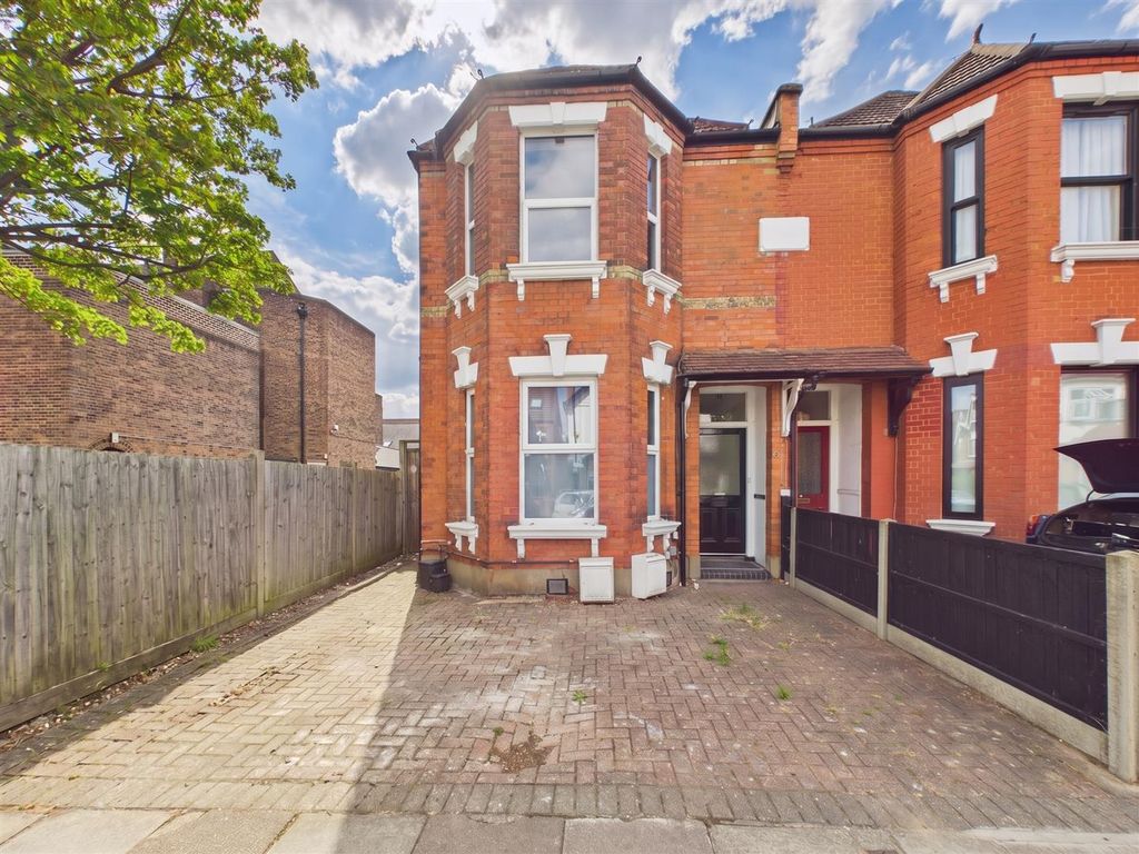 Property photo 1 of 6 Cam05267G0-Pr0239-Still006-001.Jpg